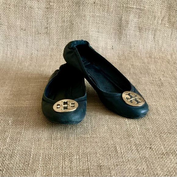 TORY BURCH Minnie Black Leather Ballet Flats Gold Metal Double “T” Size 7 (38) - Picture 10 of 13